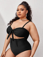 Traje de baño de una pieza con escote en forma de corazón y abertura anudada