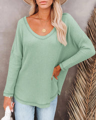 Suéter ligero texturizado con hombros caídos