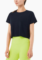 Locker geschnittenes, kurzes Hemd