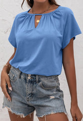 Blusa con mangas raglán y abertura en la parte delantera