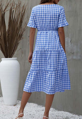 Vestido de cuadros vichy con cuello en V y capas