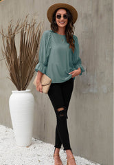 Blusa con luz en la espalda y abertura en la cerradura