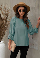 Blusa con luz en la espalda y abertura en la cerradura