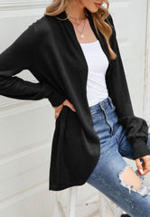 Einfarbige Strickjacke mit abgerundetem Saum
