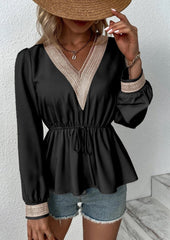 Blusa peplum con encaje en contraste