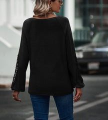 Suéter raglán con detalle de encaje en contraste