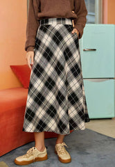 Herbstrock mit Karomuster