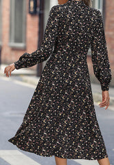 Vestido floral vintage con abertura frontal