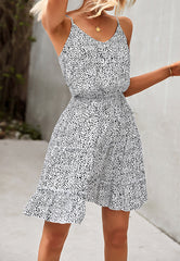 Vestido de guepardo con cuello en V y capas