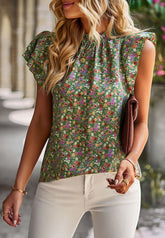 Blusa de cuello alto con mangas escalonadas