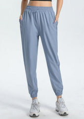 Pantalón deportivo de tiro alto con cordón