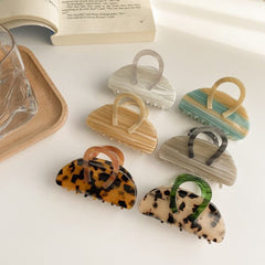 Pinzas para el pelo acrílicas de diseño simple