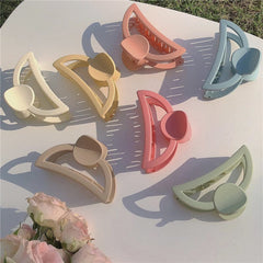 Pinza para el pelo acrílica divertida de color sólido