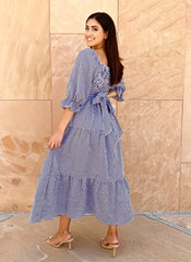 Vestido fruncido de cuadros vichy con capas