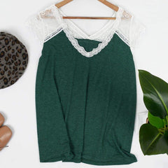 Camiseta informal holgada de manga corta con cuello en V y encaje de talla grande