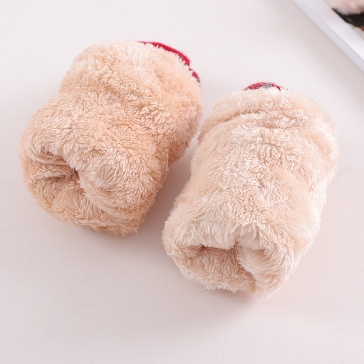 Guantes de peluche navideños