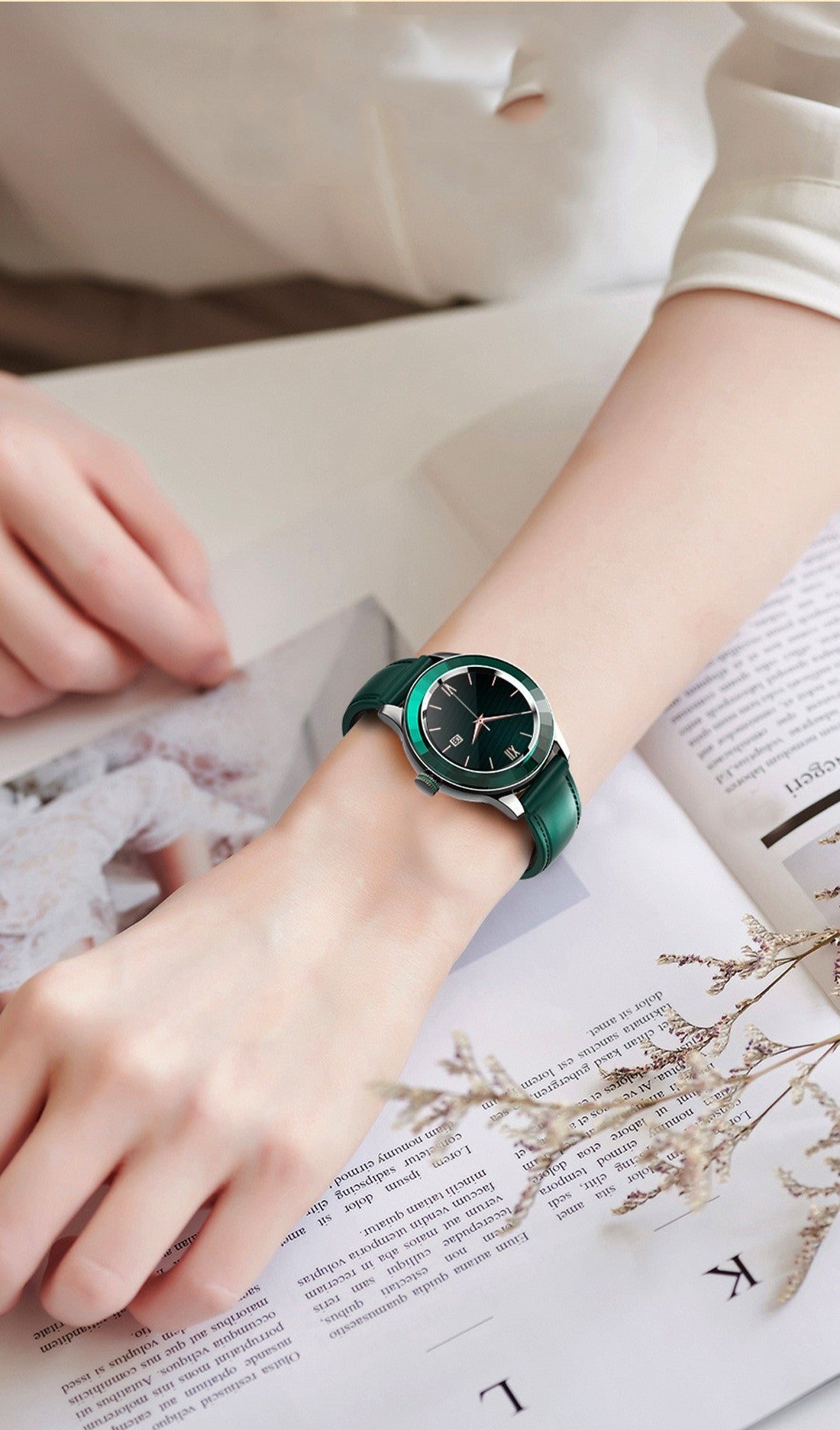 S09 Smart Watch Weiblicher runder Touchscreen Ip67 wasserdichte Anruferinnerung Smart Watch