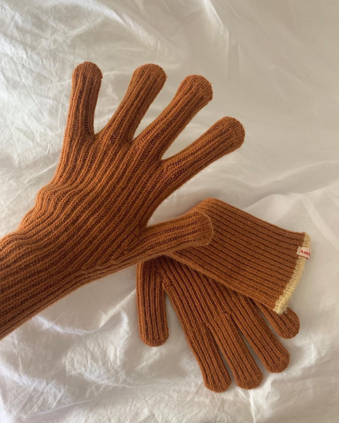 Guantes de cinco dedos de lana de punto con contraste de color