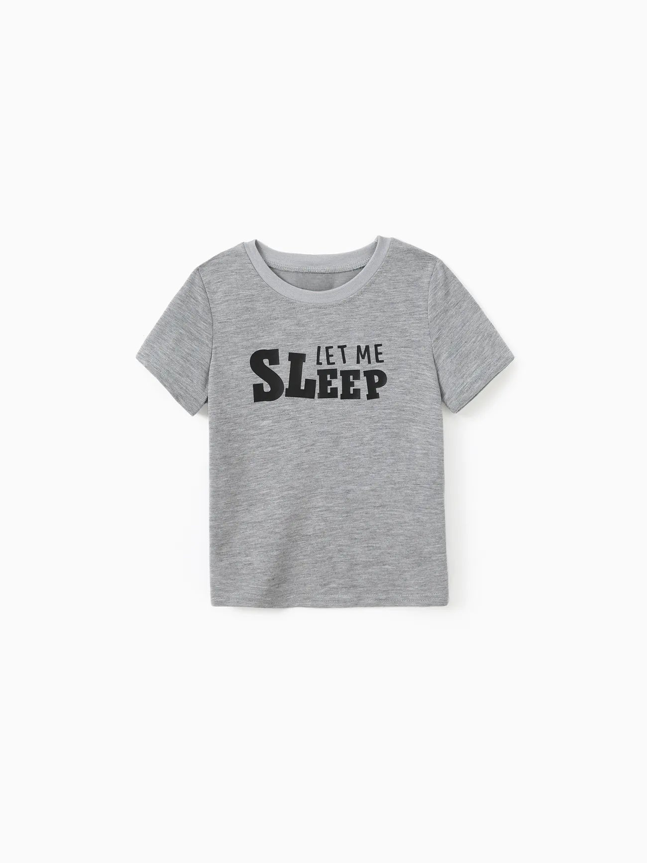 Familien-Pyjama-Set mit „Let Me Sleep“-Print und karierten Shorts