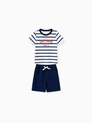 Passendes Familien-Pyjama-Set im Preppy-Stil mit Streifen und Shorts