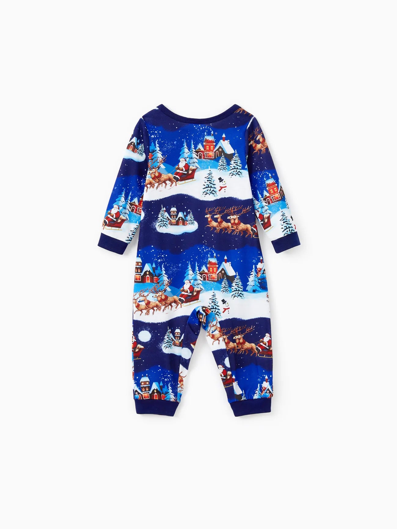 Passendes Familien-Pyjama-Set mit Weihnachtsmannschlitten und Rentier