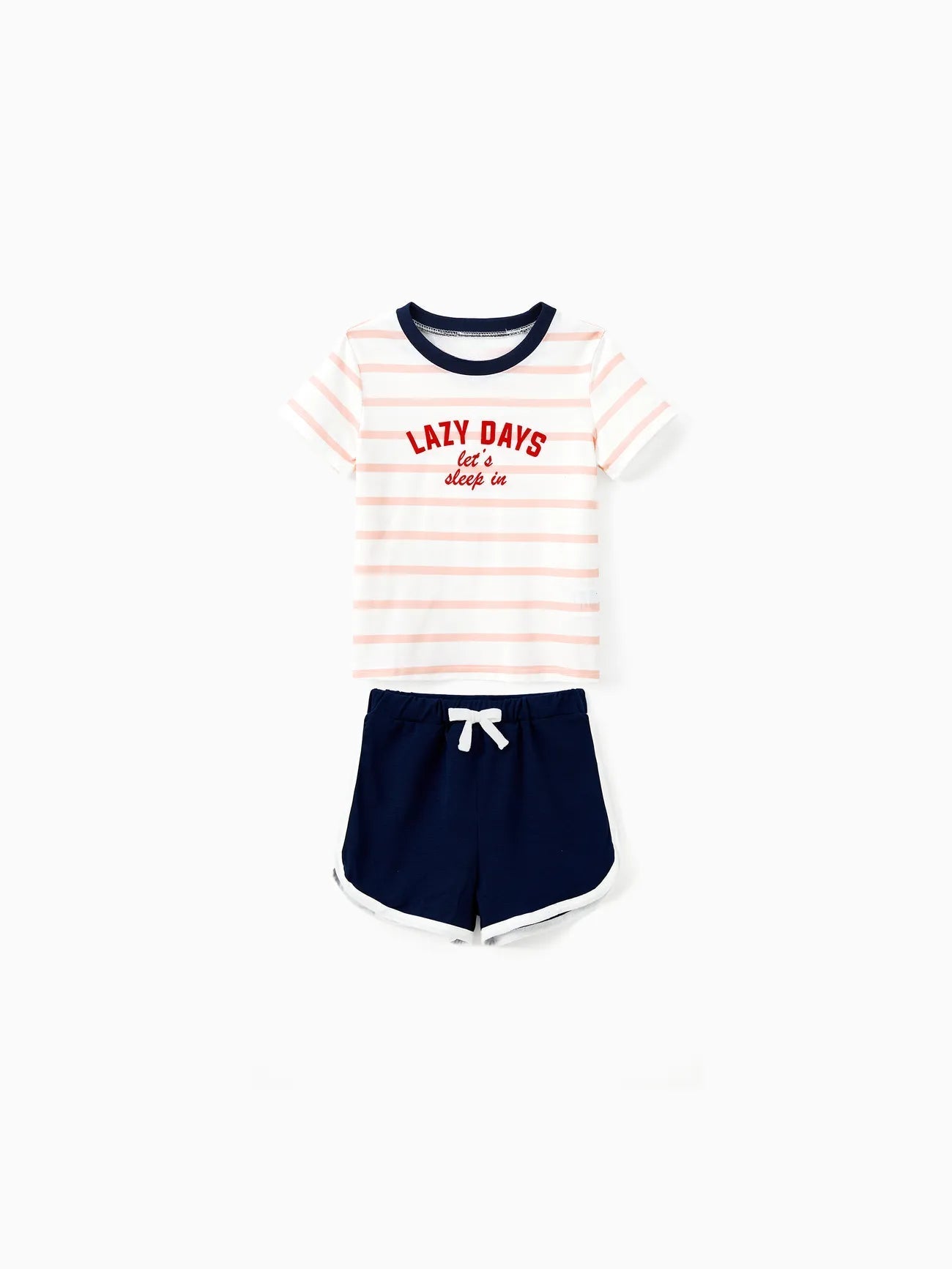 Passendes Familien-Pyjama-Set im Preppy-Stil mit Streifen und Shorts