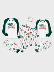 Conjunto de pijama familiar a juego con pan de jengibre y corona