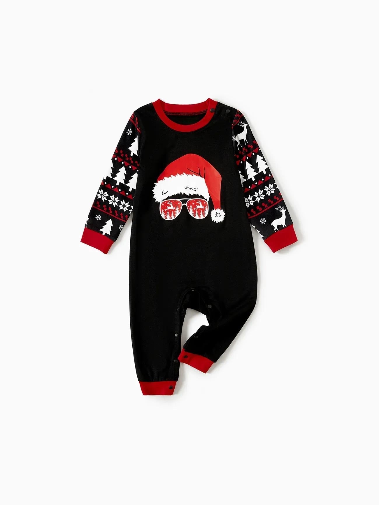 Passendes Familien-Pyjama-Set mit Weihnachtsmann- und Rentier-Print