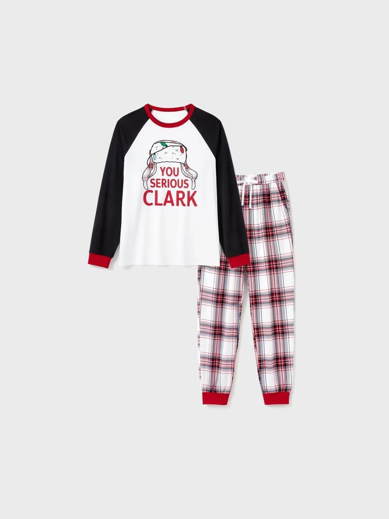 Bedrucktes Familien-Pyjama-Set mit dem Text „You Serious Clark“ 