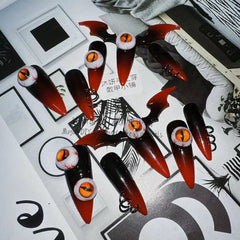 Super Cool Devil Wing Dunkle Persönlichkeit Heißes Mädchen Tragen Rüstung