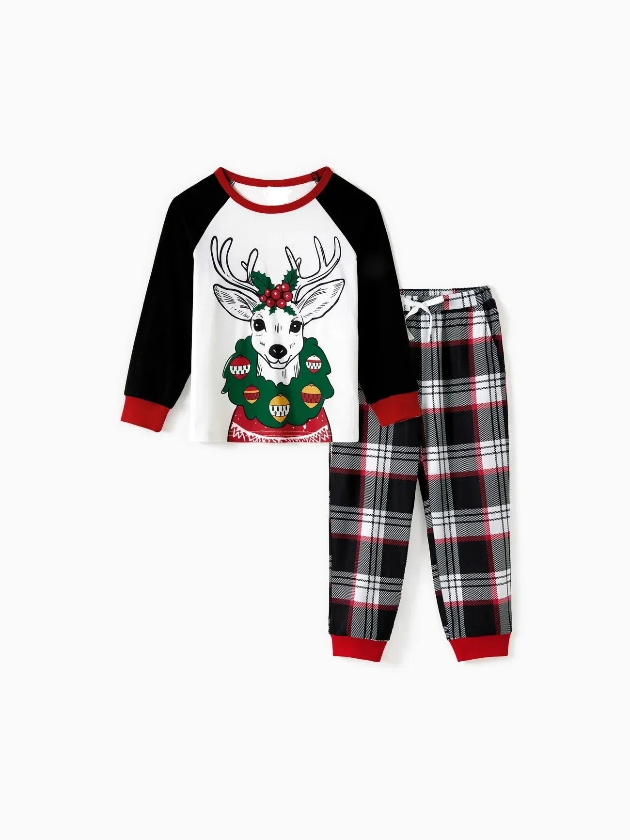 Weihnachts-Pyjama-Set für die Familie mit Rentier-Muster