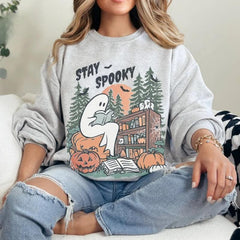 Sudadera cómoda con estampado de libro de lectura de Halloween