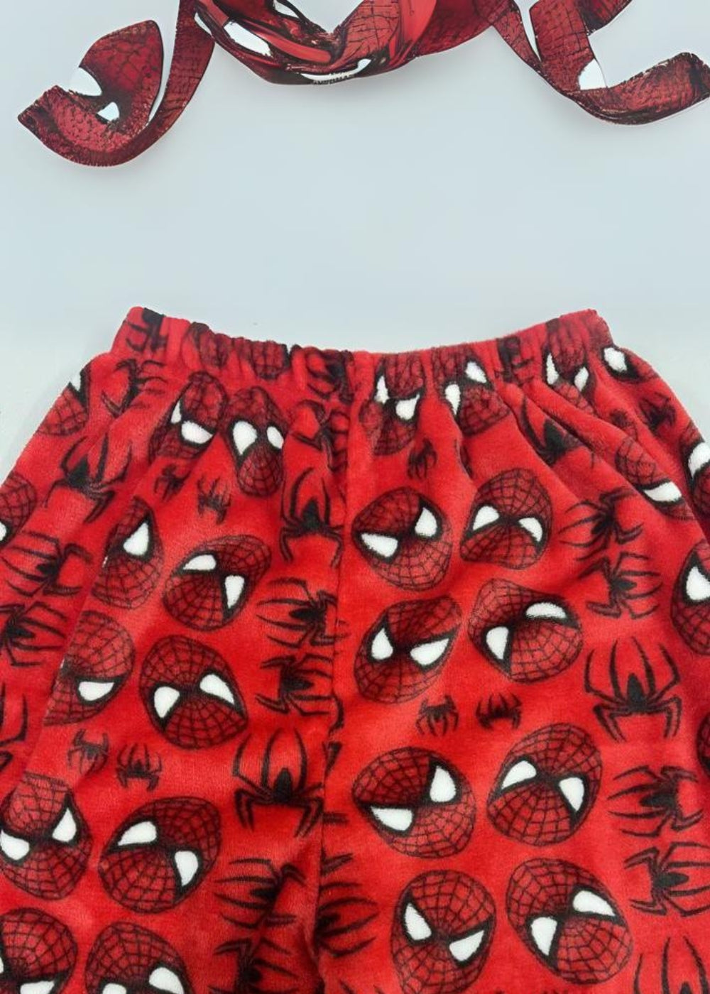 Lockerer Pyjama „Hello Kitty Spider Man“