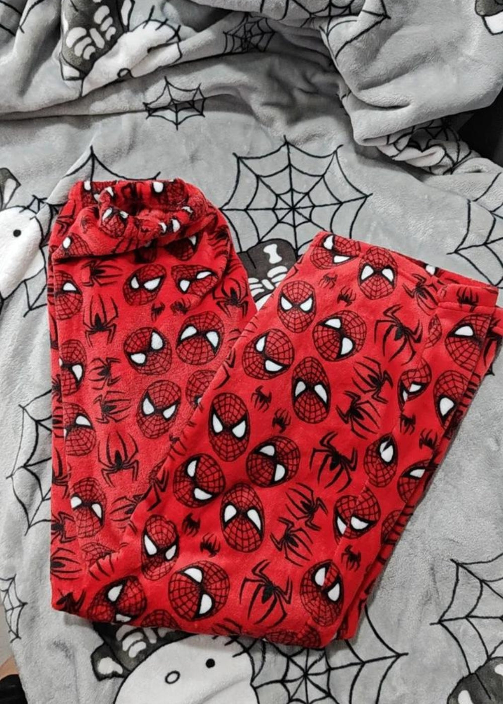 Pijama holgado de Hello Kitty Spider-Man