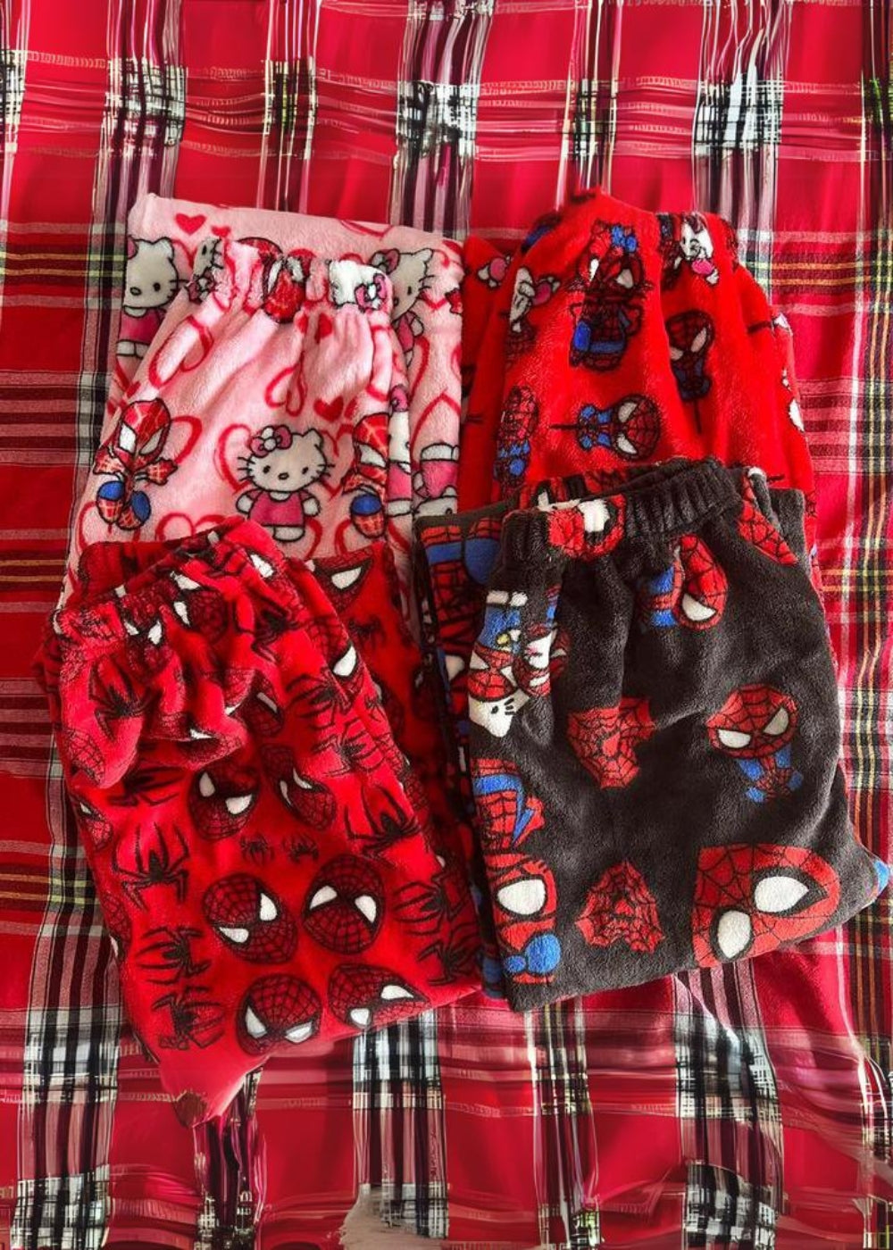 Pijama holgado de Hello Kitty Spider-Man