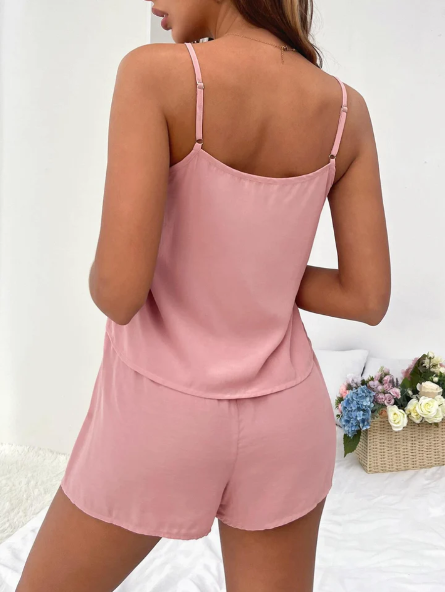 Trim Lounge Cami Top und Shorts 