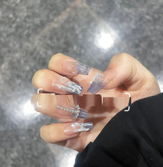 Parche de uñas postizas personalizado con diseño de mano de novia avanzado