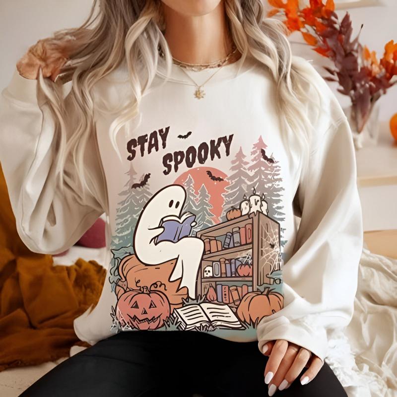 Bequemes Sweatshirt mit Halloween-Lesebuch-Aufdruck