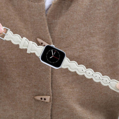 Correa pequeña de cuero fragante con diseño de ondas