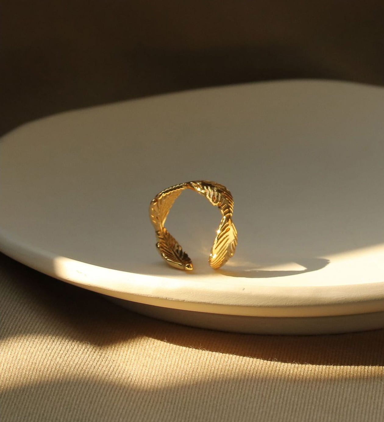 Vintage Leaf Gold Ring