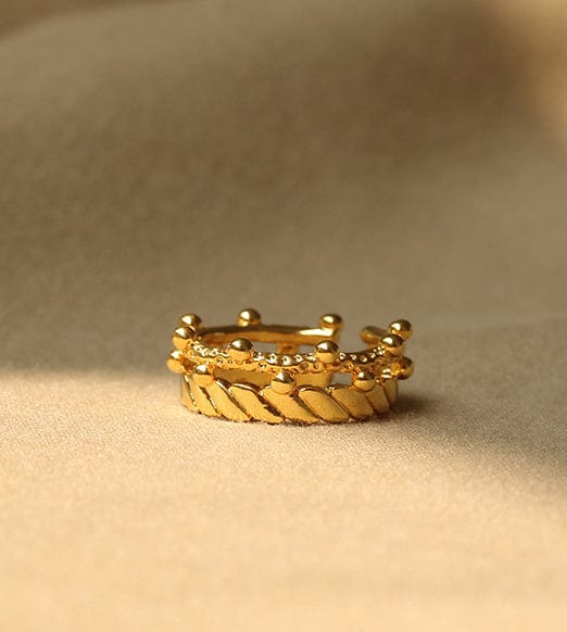 Anillo de oro con corona de doble capa