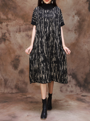 Vestido midi de punto con cuello medio y estampado de camuflaje a la moda