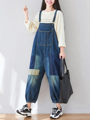 Die Kellianne Latzhose aus Denim mit Patches