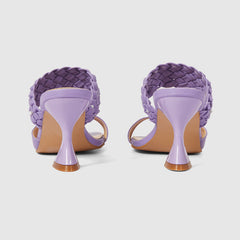 Sandalias gruesas con tiras trenzadas en morado