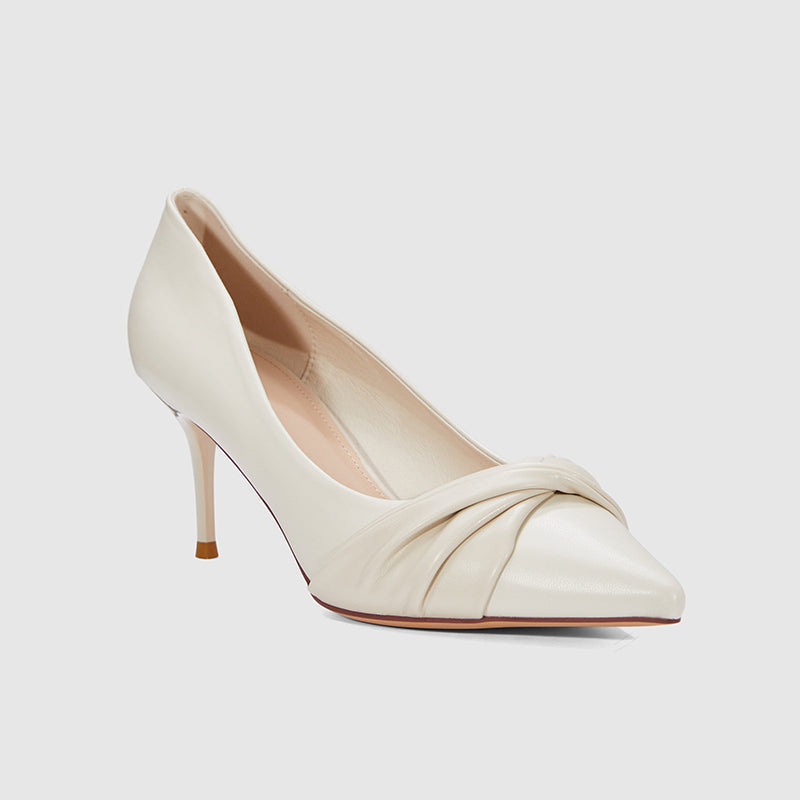 Pumps mit spitzer Zehenpartie Beige -