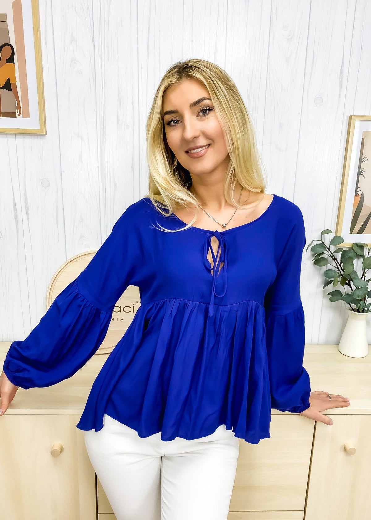 Blusa ligera y relajada con frunces