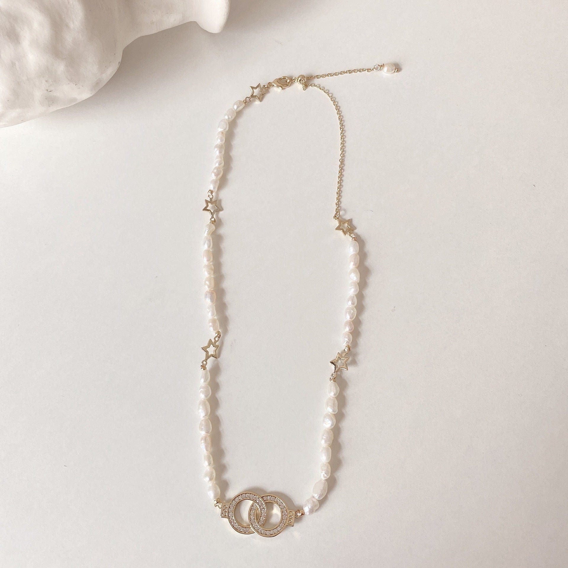 Interlocked Circles Pearl Beaded Necklace