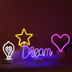 Lila Herz Neonlichtschild