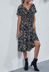 Vestido cruzado diario con estampado floral suave