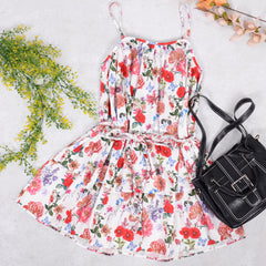 Vestido de verano con estampado floral multicolor